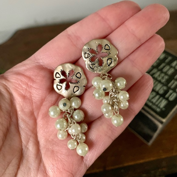 Silver Sand Dollar & Freshwater Pearl Cluster Dangle Earrings - Picture 2 of 7